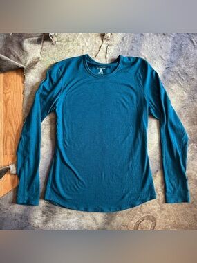 Segments wool sleeve teal blue shirt
